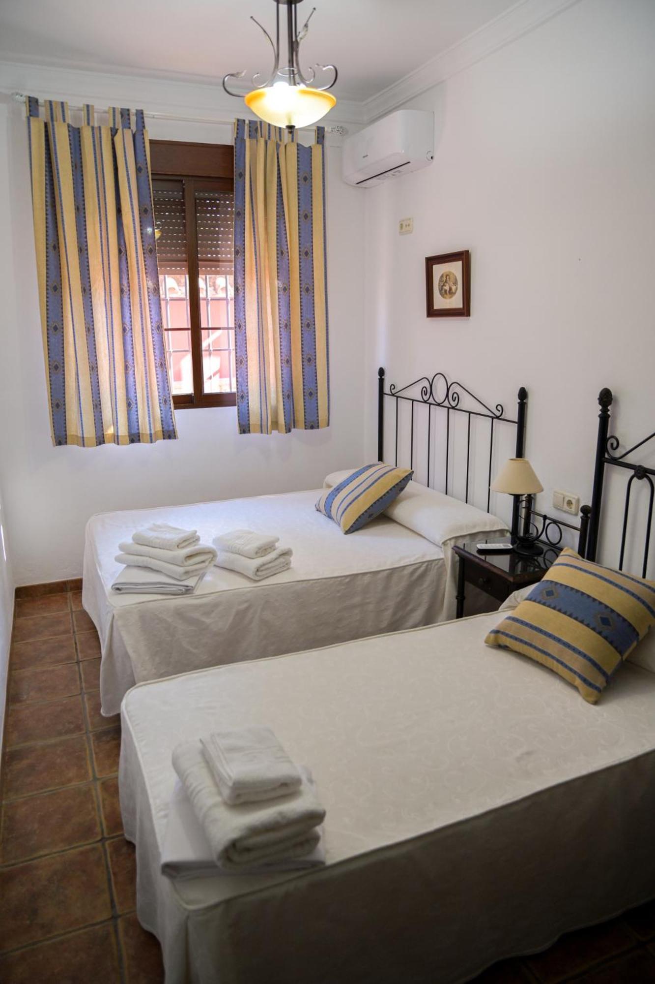 Casa Rural La Encina Hornachuelos Luaran gambar